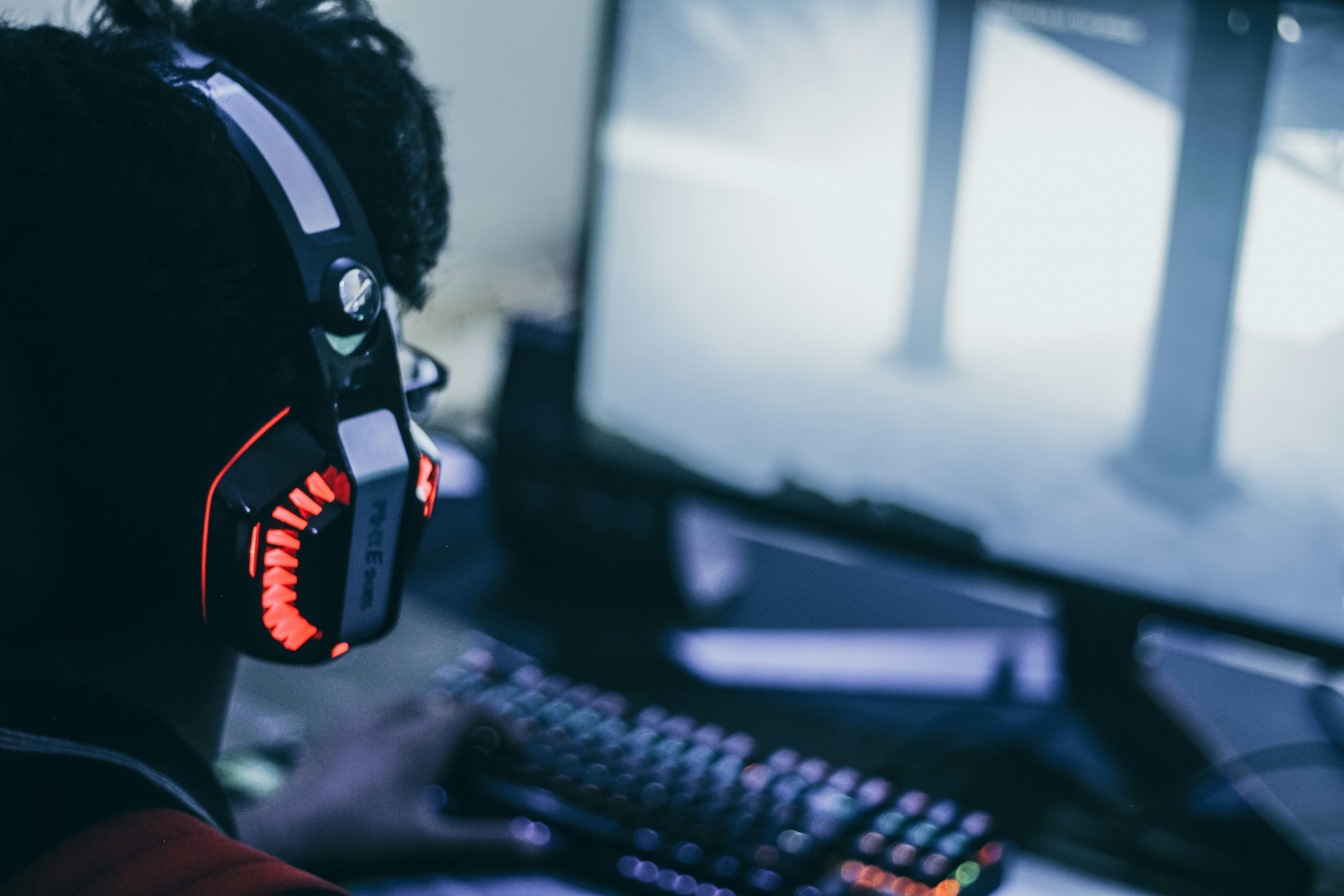 Community Forums and Peer Support